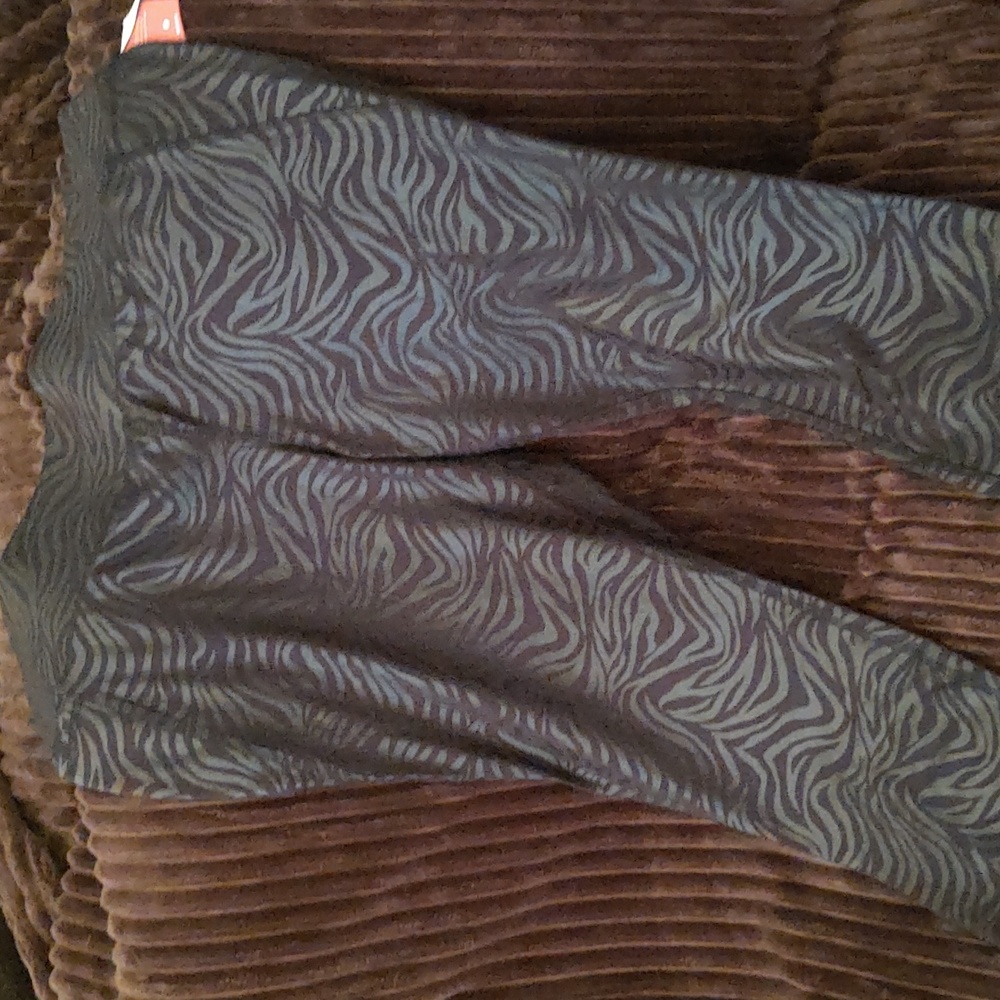 Lane Bryant LIVI Black zebra print leggings size 22/24 long